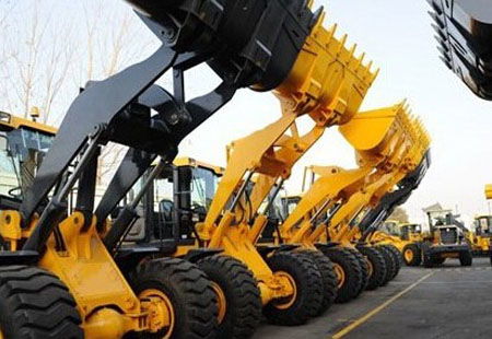 我國(guó)工程機(jī)械海外市場(chǎng)銷量激增 機(jī)遇與挑戰(zhàn)并存