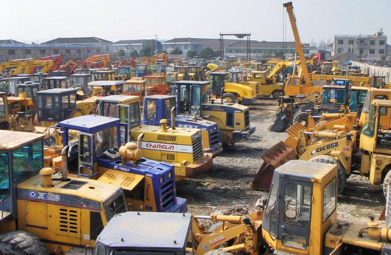 二手工程機械市場的機遇與挑戰